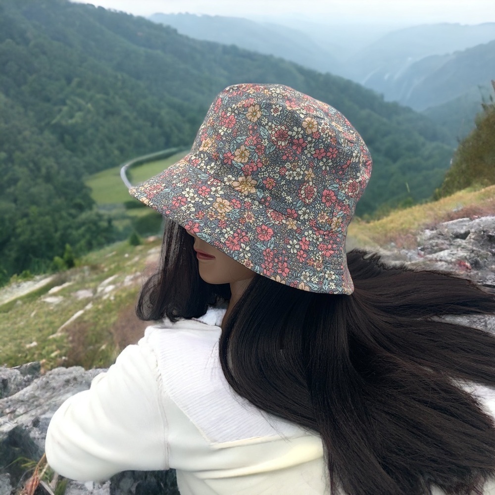 Boutique Lavender Purple Multi Dainty Floral Print Reversible Bucket Hat OSFM - Picture 3 of 6